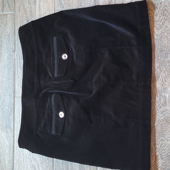 White House Black Market Womens Skirt Sz 8 Black Velour - Picture 3 of 4